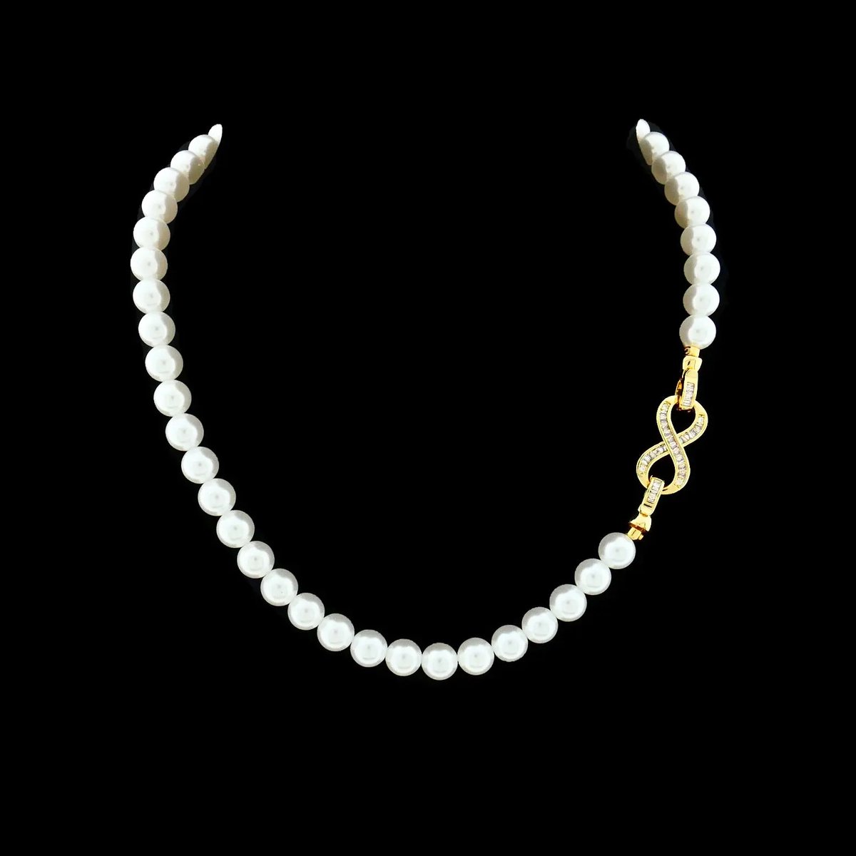Victoria Valenza Kate Parelcollier met Goudkleurig Slot met Zirkonia Stenen - Ketting - Goudkleurig - Parelketting - Zirkonia