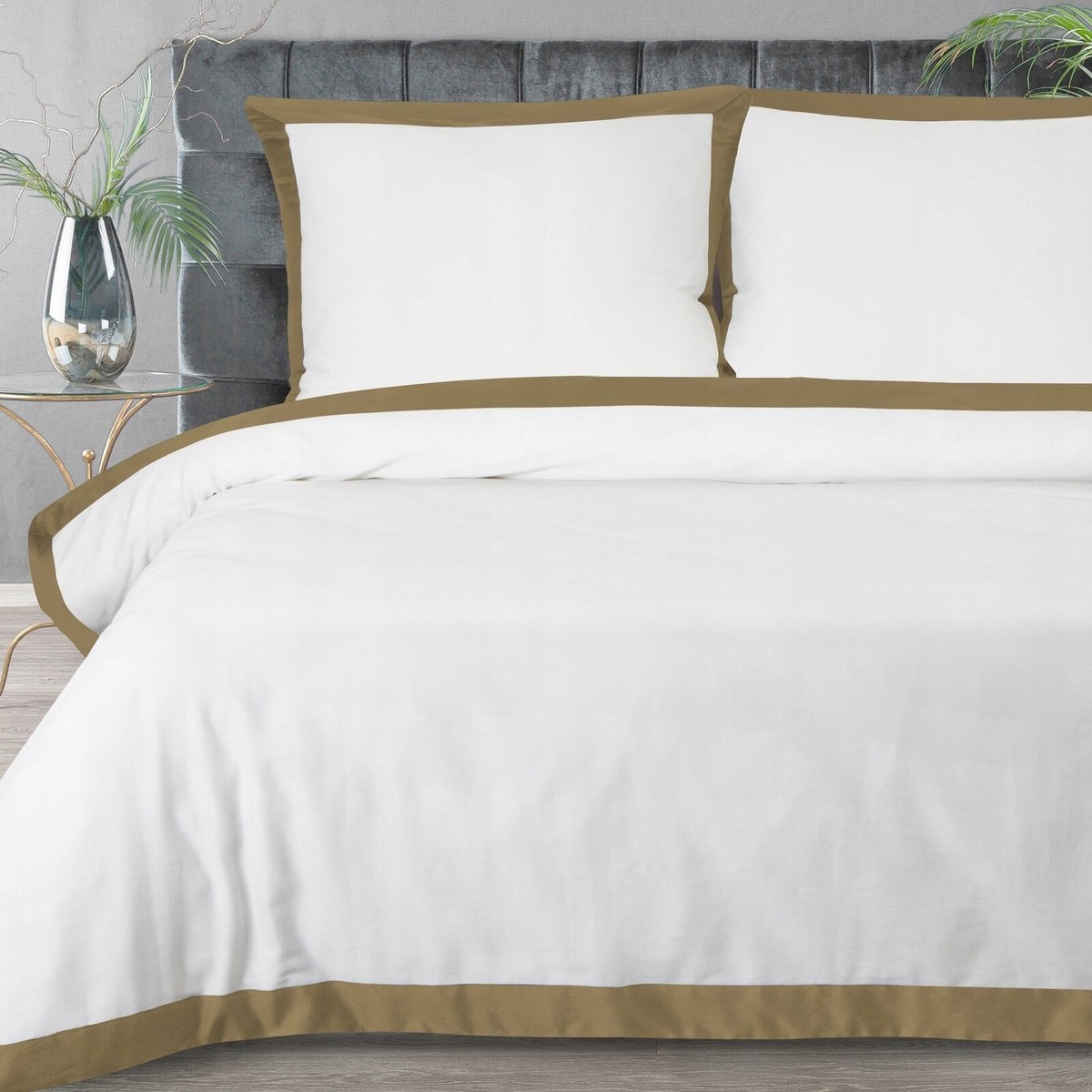 Laura Dekbedovertrek Satin 160x200cm Wit met Gouden Rand