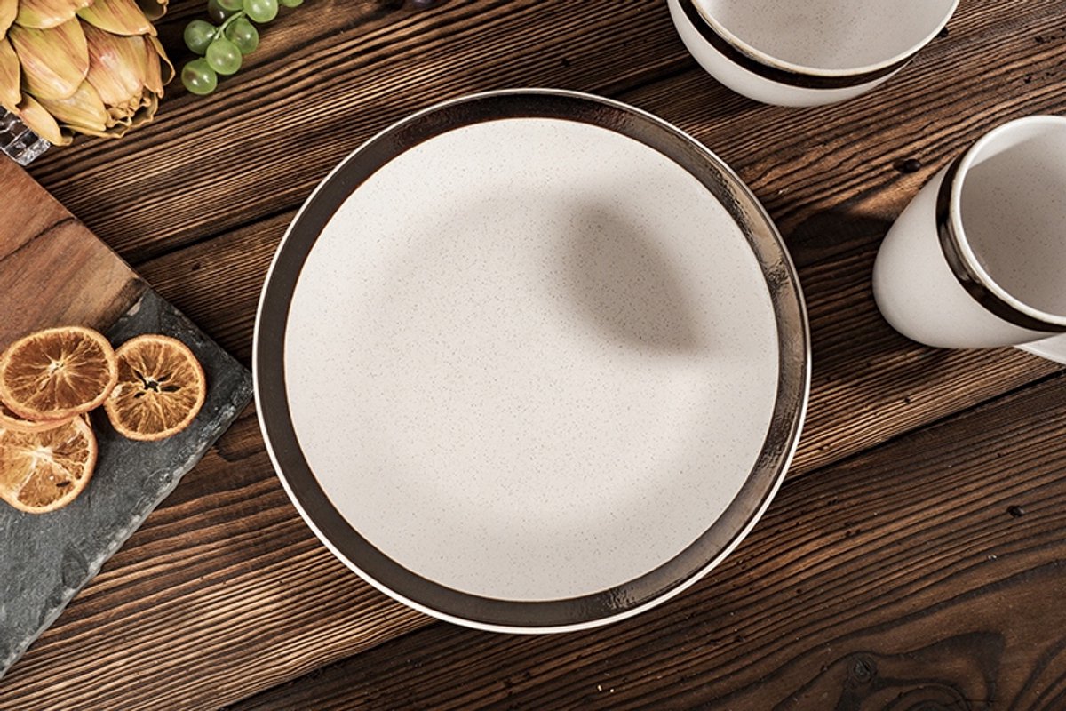 Platte steengoed schaal 27 cm crème/goud
