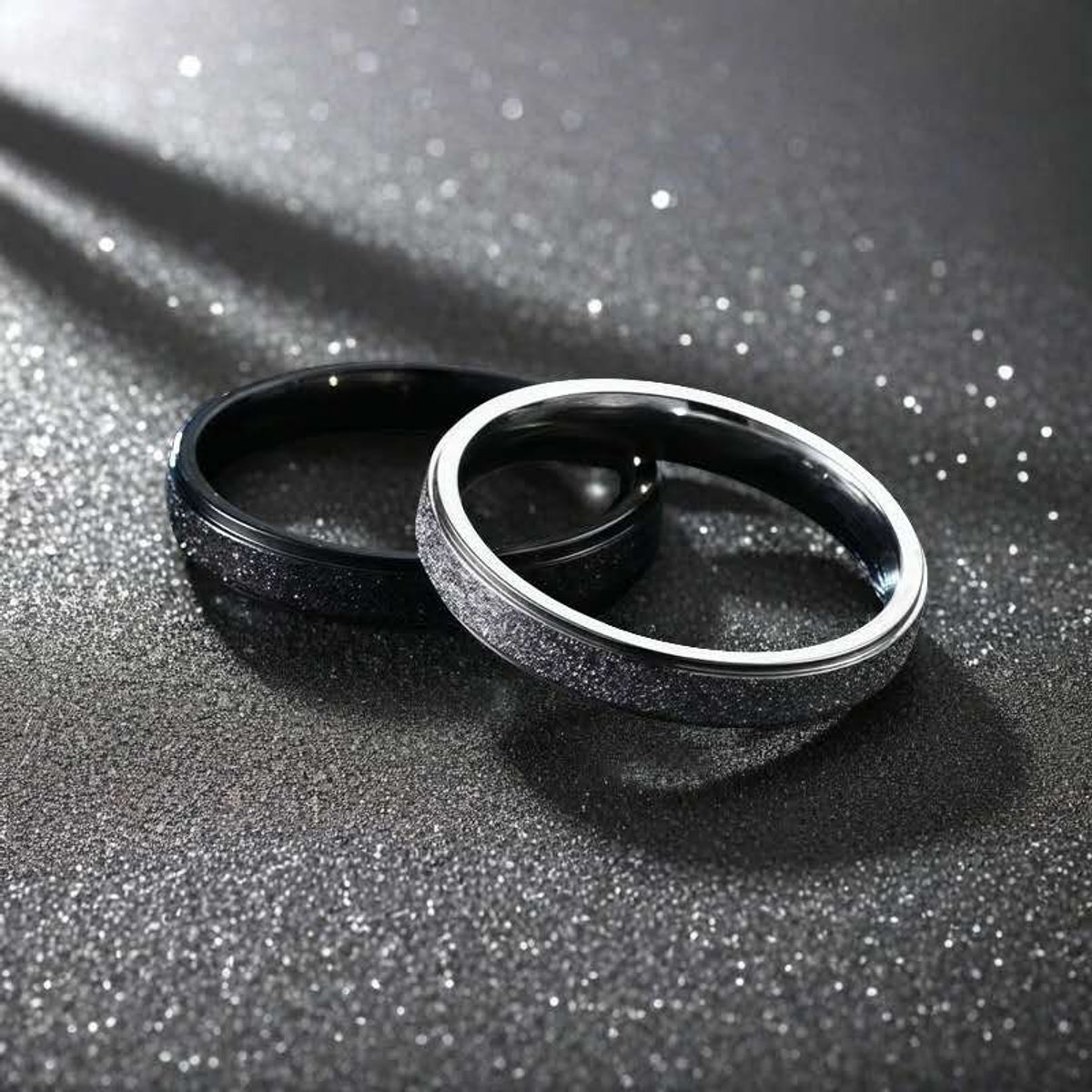 Gading unisex ring-one size ring-2 stks zwart + wit -staal mat ring