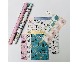 Product afbeelding van Sinterklaas inpakpapier cadeaupapier, stickers, decoratie en cadeauzakjes sint