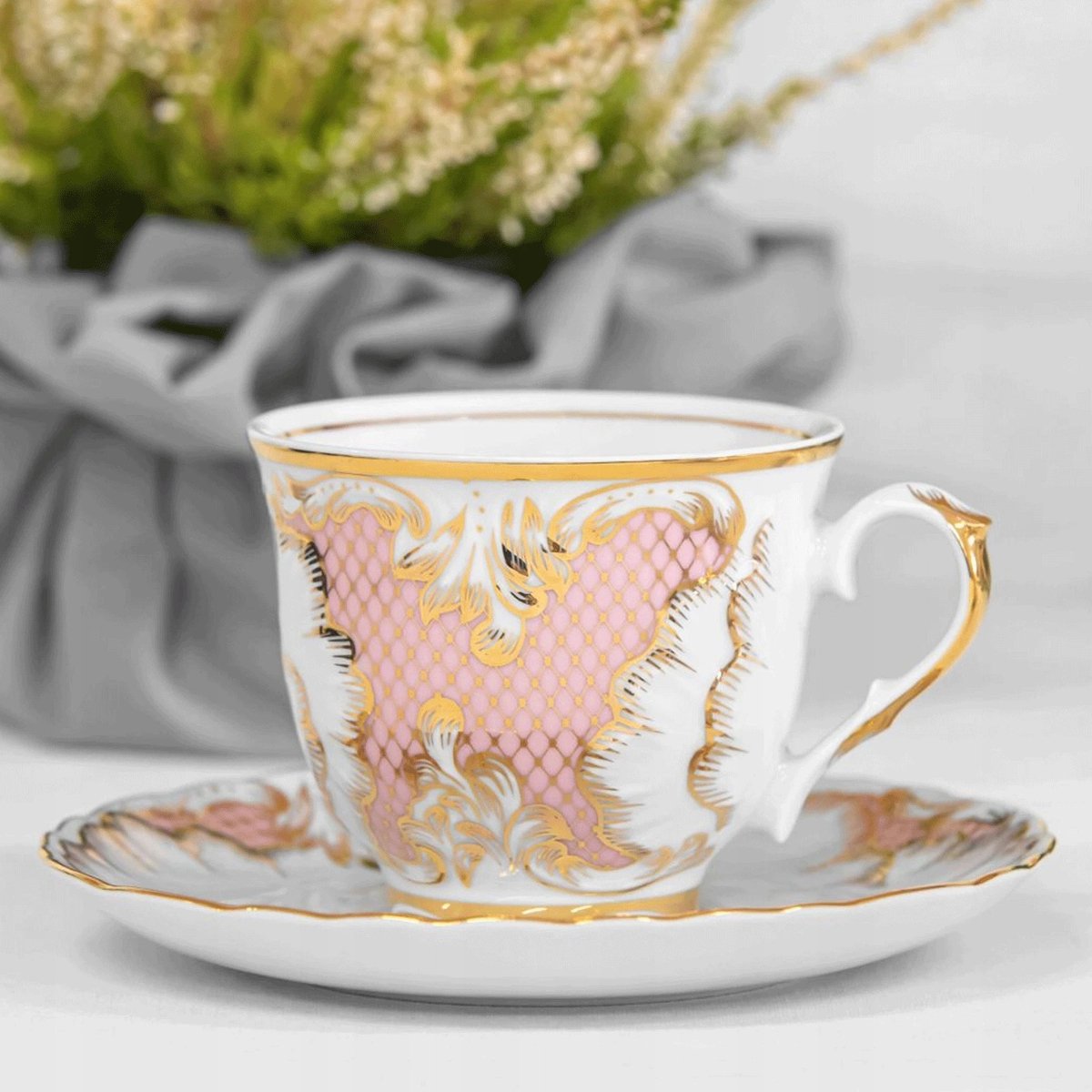 Ćmielów Rococo Pudrowy Róż Kop in Schotel, 250 ml, Handgoud