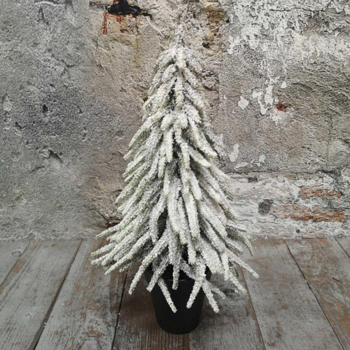 Kerstboom Groen met sneeuw effect | Feestdagen | Industrieel | Kerstmis | Kerst | Christmas | Winter | Woon | Wonen | Decoratie boom | December | Woonaccessoire | Woonaccessoires | Decoratief | Decoratie | Deco | Landelijk | Interieur | Inrichting