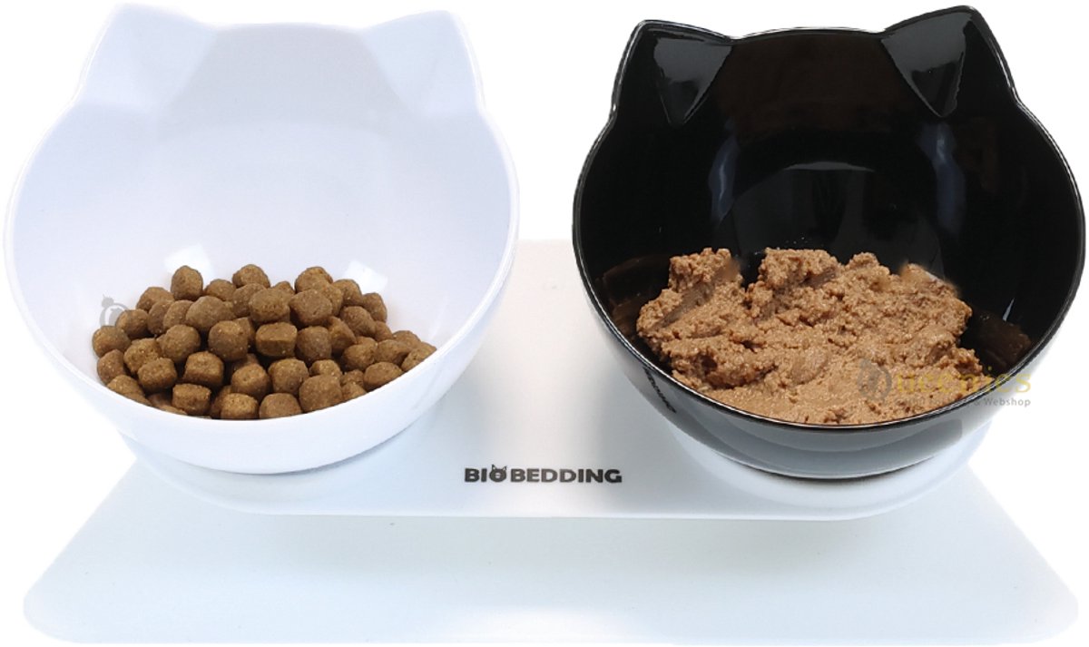 BioBedding Kattenvoerbak Dubbel Zwart Wit – 15° Kantelbaar – Ergonomische Voer- en Drinkbak – Antislip – Voor Katten en Kleine Honden
