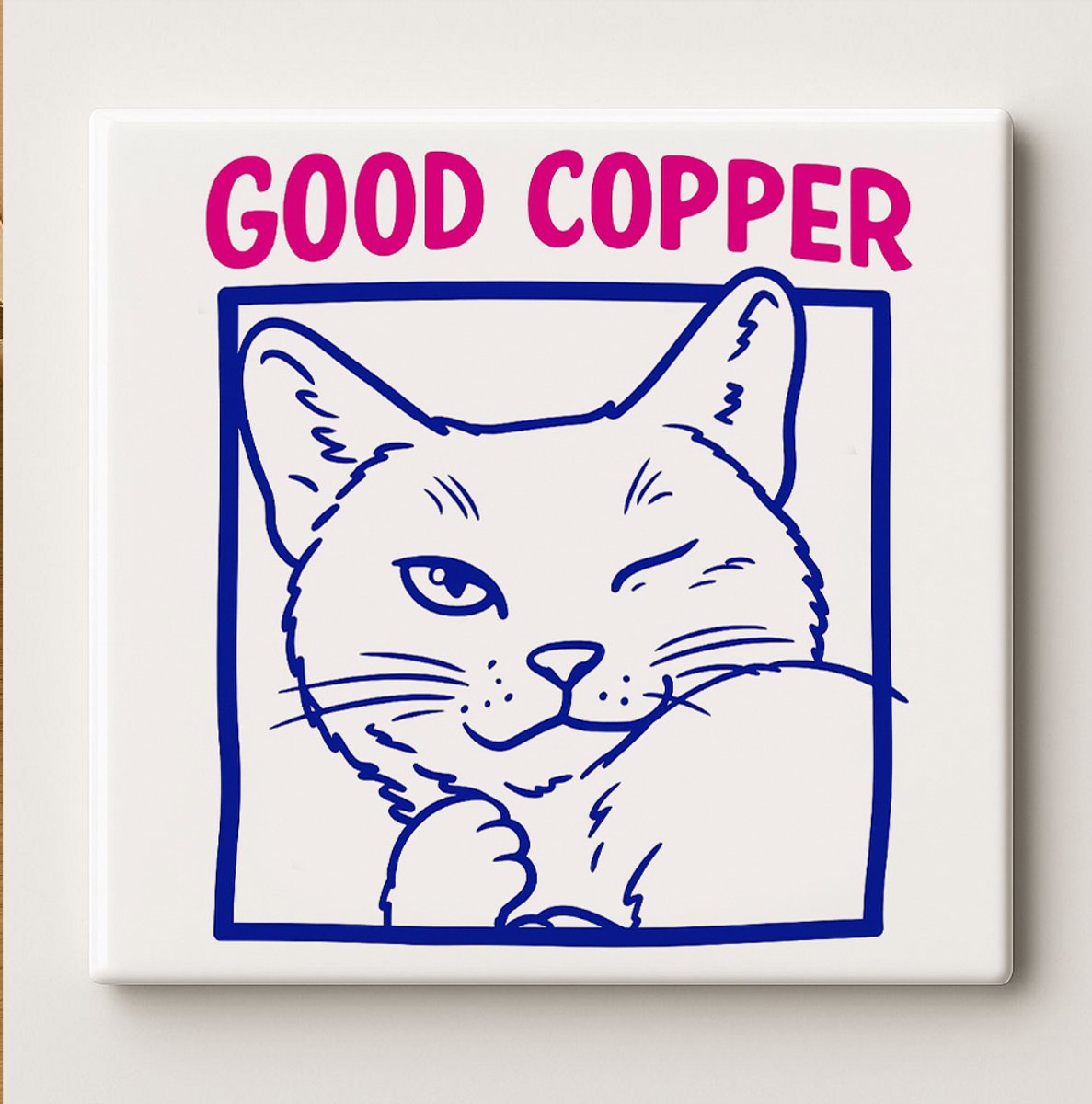 Nevolis Good Copper Kat Tegel – 15x15cm Grappige Knipogende Kat Keramische Wanddecoratie | Leuk Cadeau voor Kattenliefhebbers & Woondecoratie Multi Color