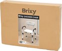 Kartonnen verpakking van de Brixy douchestoel met een afbeelding erop.