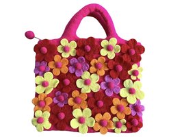 Luna-Leena duurzame kindertas met bloemen - fuchsia - één vak met rits - wol vilt - bloemen aan één zijde - hand gemaakt in Nepal - tas - bloemen handtas - flower kidsbag - cadeau - gift accessoires