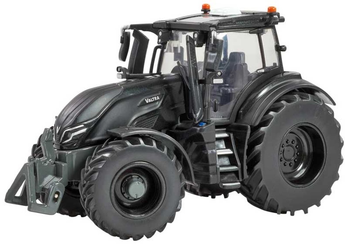 Britains Valtra Q 305 Versu tractor 1:32