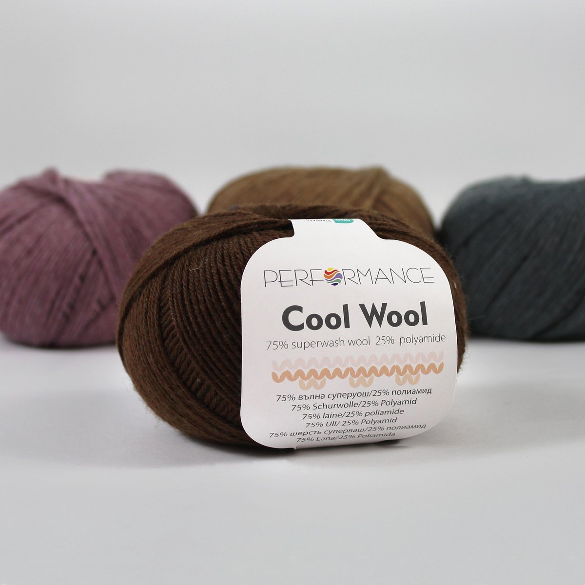 Cool Wool - Donker bruin (227) - wol en polyamide haakgaren - breigaren - 5 bollen van 50 gram - pendikte 2 - 3 mm.