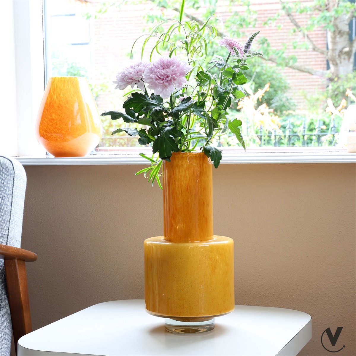 Vase The World Vaas Volta | Geel - Yellow | Mondgeblazen glas | Ø19 x H36 cm