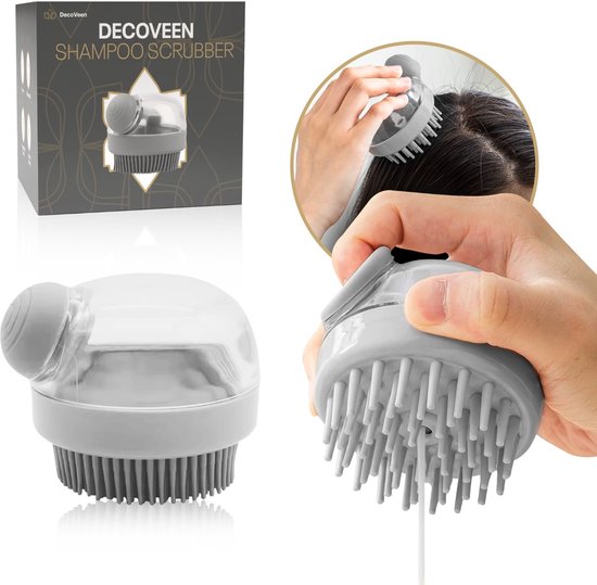 Decoveen shampoo scrubber. Een hand gebruikt de siliconen borstel op een hoofd.