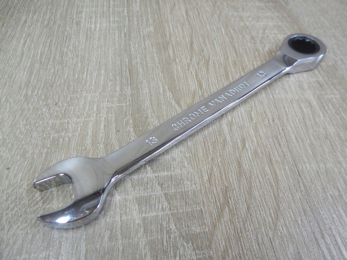 Ringsleutel met Ratel 13mm CrV Surface Drive
