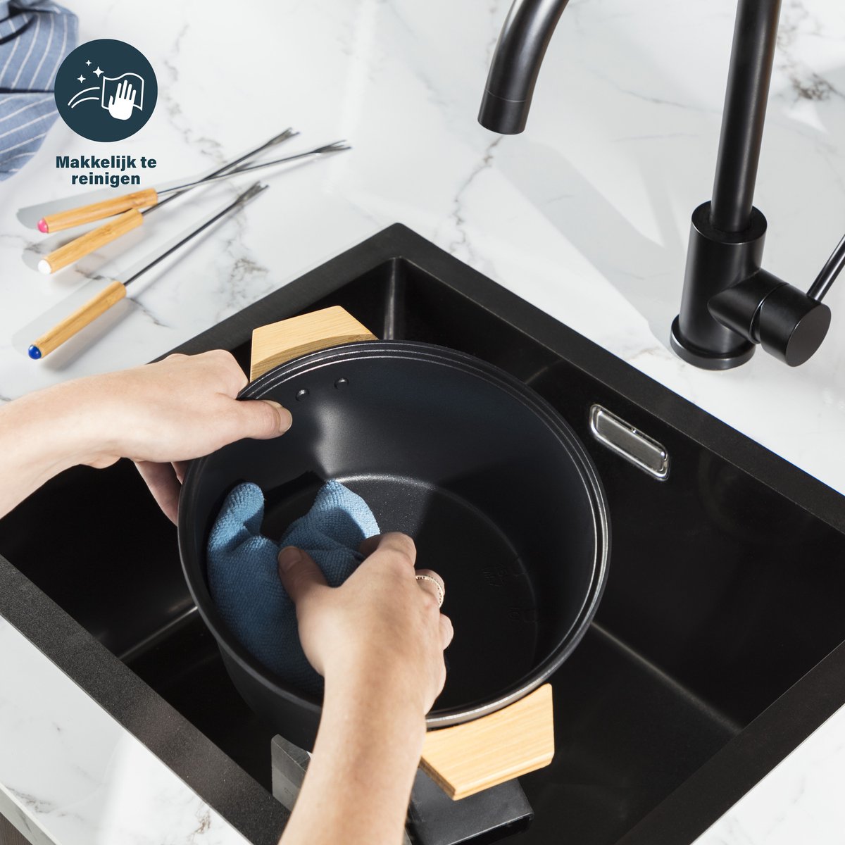Princess Fonduepan 173025 – Elektrische fondueset - 8 personen - Geschikt voor kaas, olie, chocolade en bouillon - 2 meter snoer - Regelbare thermostaat - Bamboe – 1.5 liter — cadeau in Kookcadeaus - foto 4