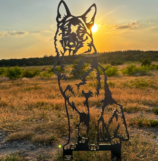 Duitse Herder Grondsteker Steelhouet - Cortenstaal - Metaal silhouet - Tuindecoratie - Kerst cadeau - Tuinbeeld - Hondenbeeld- Uniek geschenk - H62 x B37 cm