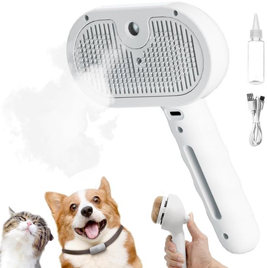 Witte stoomborstel met 3-in-1 huisdier spray functie, inclusief flesje en USB-kabel. Een kat en een corgi kijken naar de borstel.