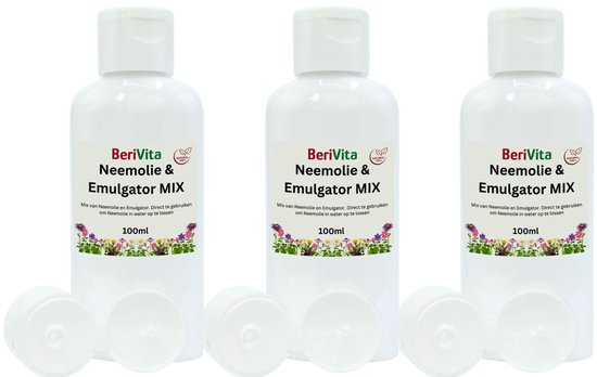 Drie witte flesjes met het label 'BeriVita Neëmolie & Emulgator MIX 100ml' en bloemenprint.