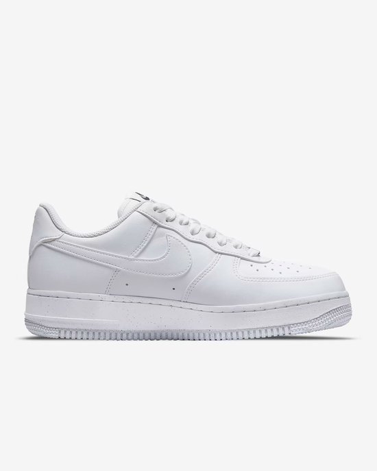 Nike Air Force Low Dames Next Nature Wit Metallic Grey