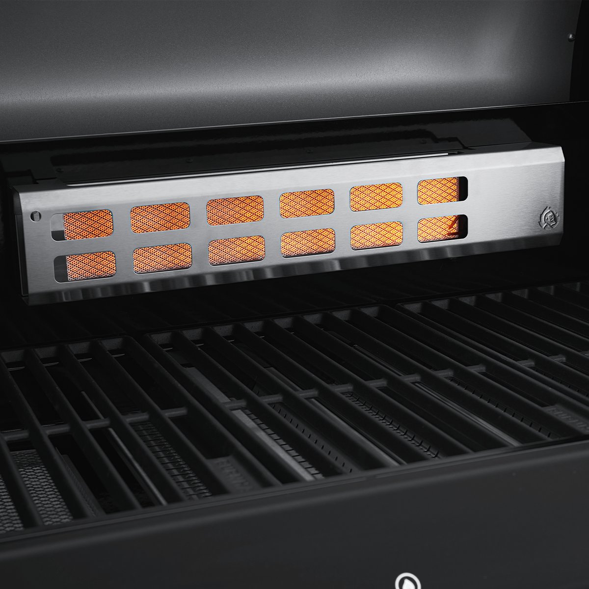 BURNHARD® 3 Branders gasbarbecue FRED Deluxe BLACK Series 3 incl. achterbrander, keramische 900°C infraroodbrander, zijkookplaat, RVS grillrooster + uitklapbare zijtafels thumbnail 3