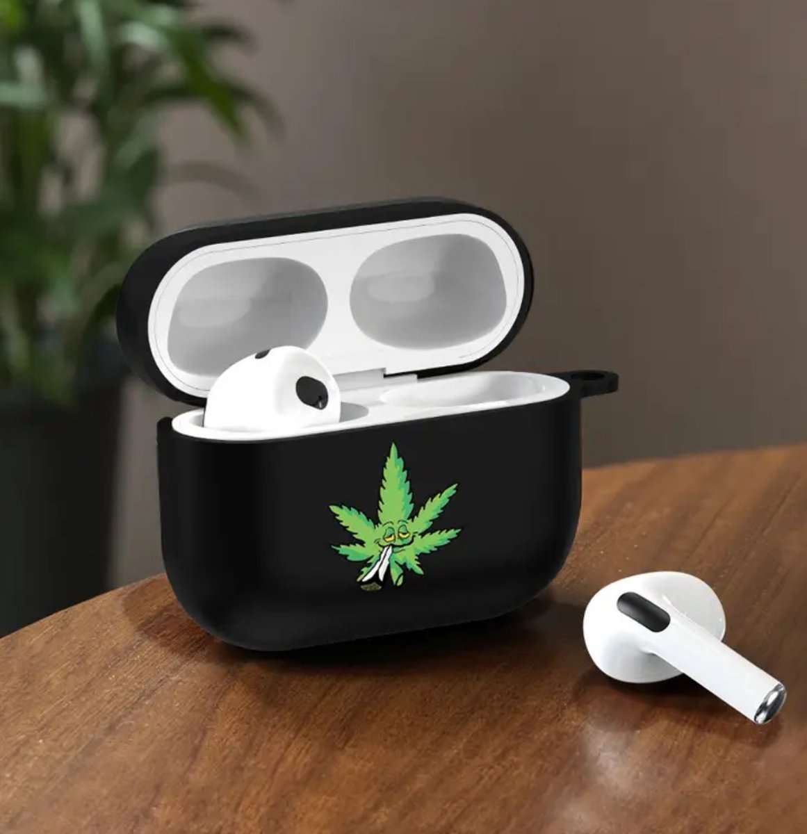 Airpods Pro 4 hoesje siliconen zwart met opdruk - telefoon - muziek - oortjes - school
