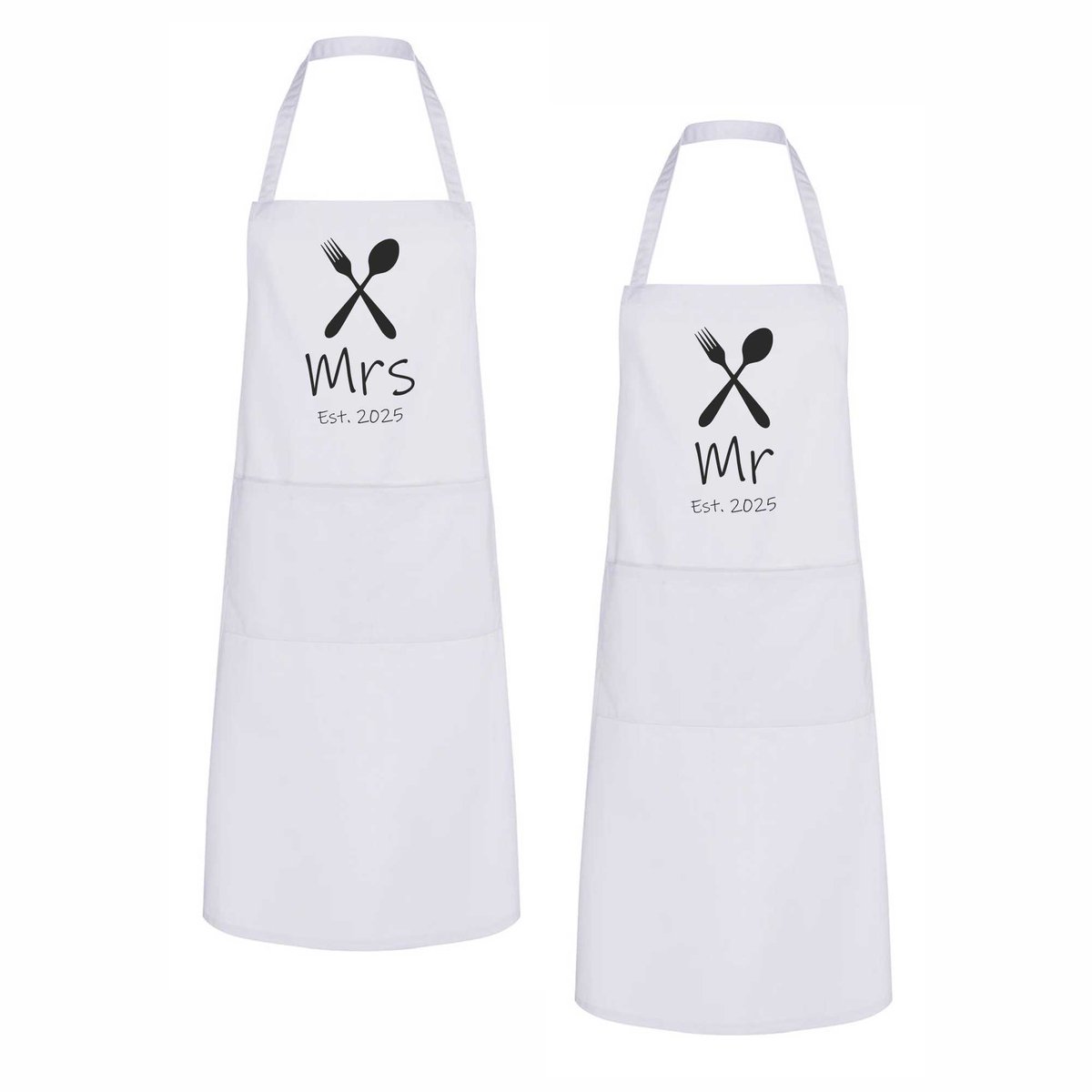 Go Mama™ - Keukenschort set – Mr & Mrs est. 2025 – 2 stuks – Origineel huwelijkscadeau of samenwonen cadeau – Trouwcadeau stel