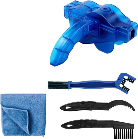 Blauwe kettingreiniger, borstel, kettingpons en doek.