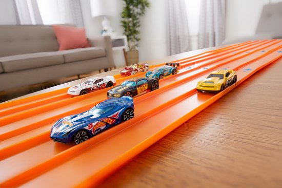 Hot Wheels 40 stuks, set van 40, schaal 1:64 speelgoedracewagens, reddingsvoertuigen of vrachtwagens (stijlen kunnen variëren) van Hot Wheels — afbeelding 3
