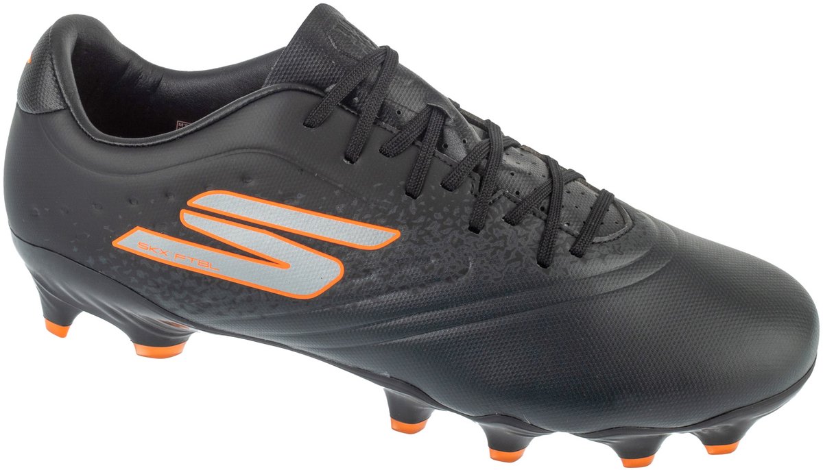 Skechers Razor 1.5 Academy FG voetbalschoenen voor mannen, zwart, maat 45, synthetisch materiaal met oranje accenten.