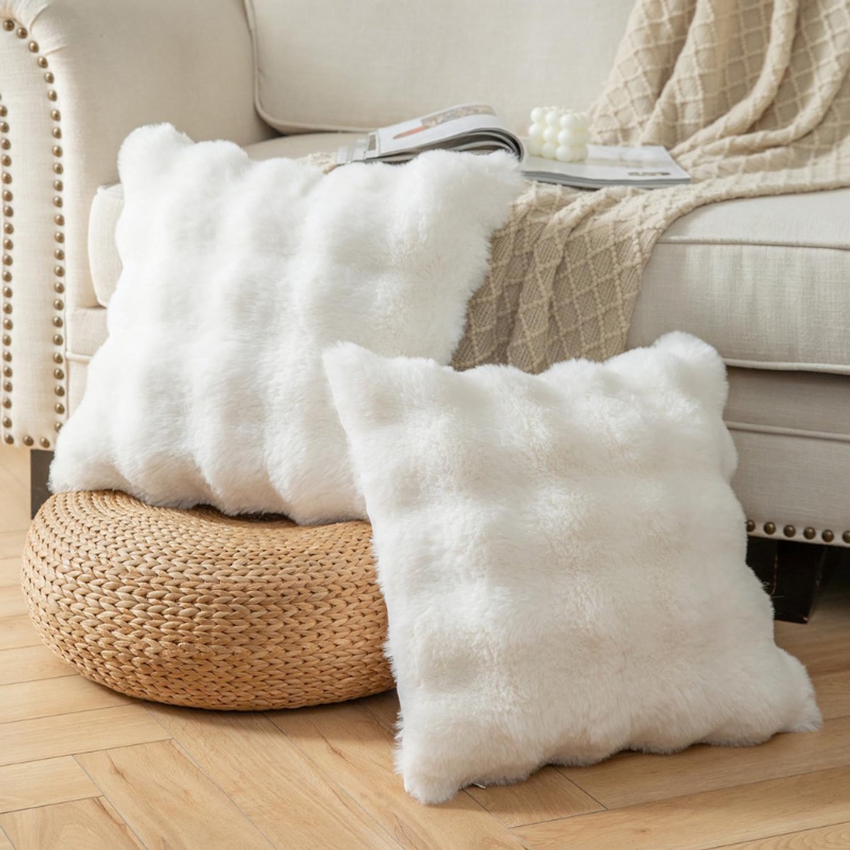 BOG Set Van 2 Crème Witte Kussenhoezen 50x50 Cm - Dikke Zachte Wollook - Decoratieve Kussenhoezen - Pluche Fluffy Kussensloop Voor Bank En Slaapkamer
