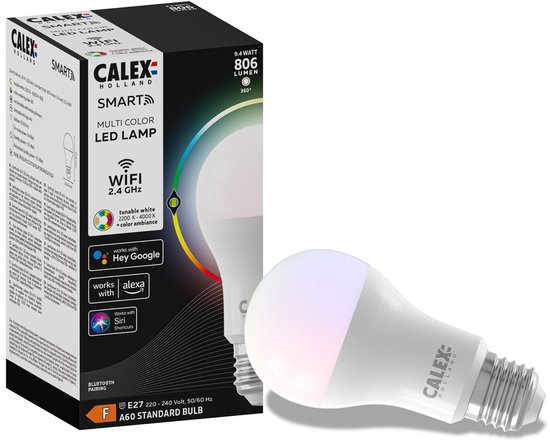 Calex Smart Multi-Color LED Lamp met verpakking. De lamp toont regenboogkleuren.