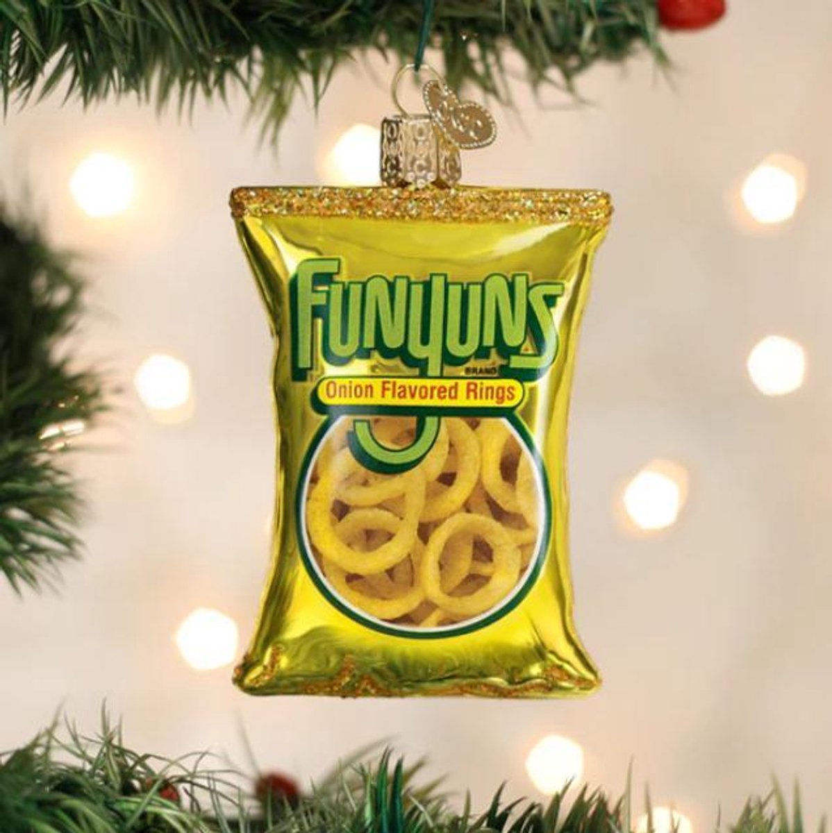 Kerstbal Funyuns Chips – Handgemaakt glazen ornament van Old World Christmas – 9 cm