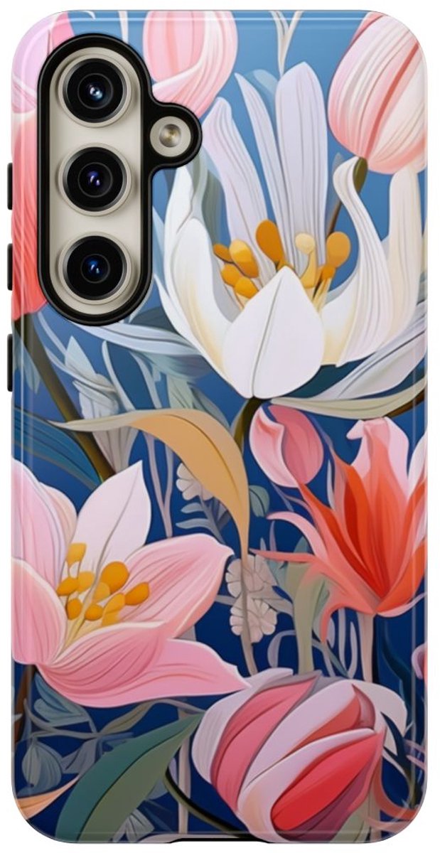 Roze en Witte Bloemen op Blauwe Achtergrond – Telefoonhoesje Geschikt voor Samsung Galaxy S24