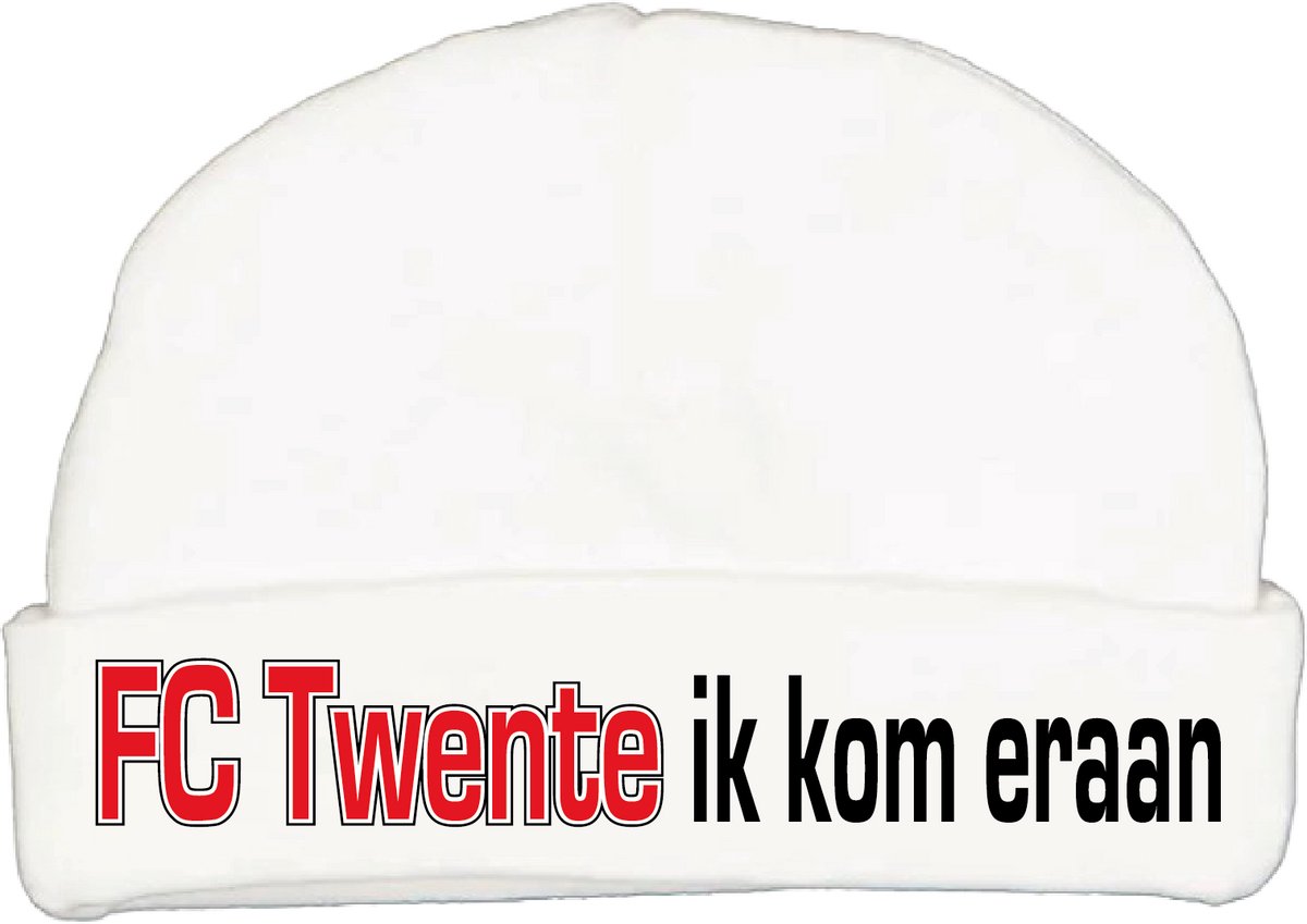 Babymutsje met de tekst: FC Twente ik kom eraan !