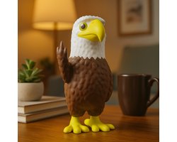 AnimalsAttitude – Kleine Adelaar Figurine met Middelvinger – 3D-geprint PLA Beeldje – Conversation-Worthy Gift