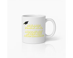 Geslaagd Mok 330ml – “Geslaagd Vond Ik Je Al, Maar Nu Ben Je Ook Nog Gediplomeerd” – Grappig Cadeau voor Afgestudeerden & Studenten