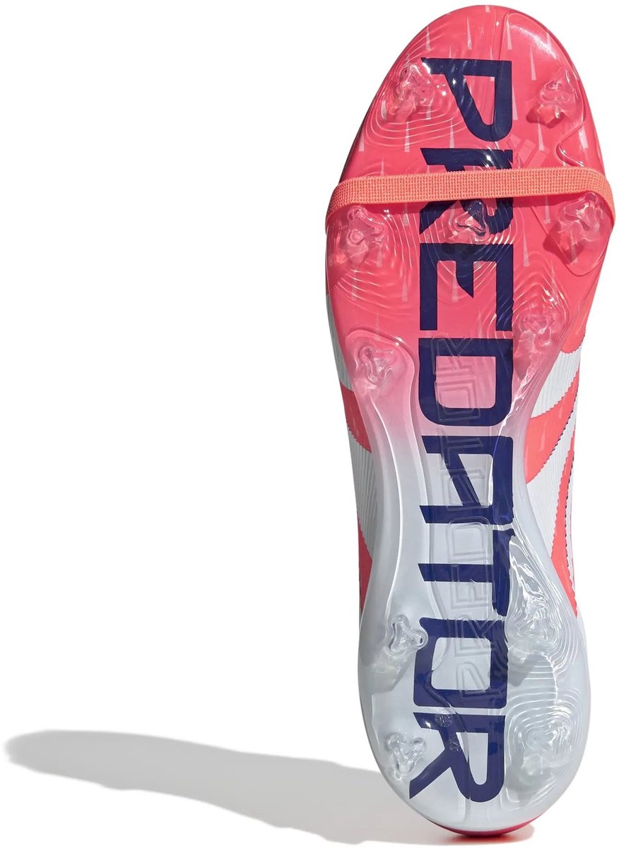 Adidas Predator Pro voetbalschoenen in signaalkoraal, met rubberen inzetstukken en stevige controlplate.