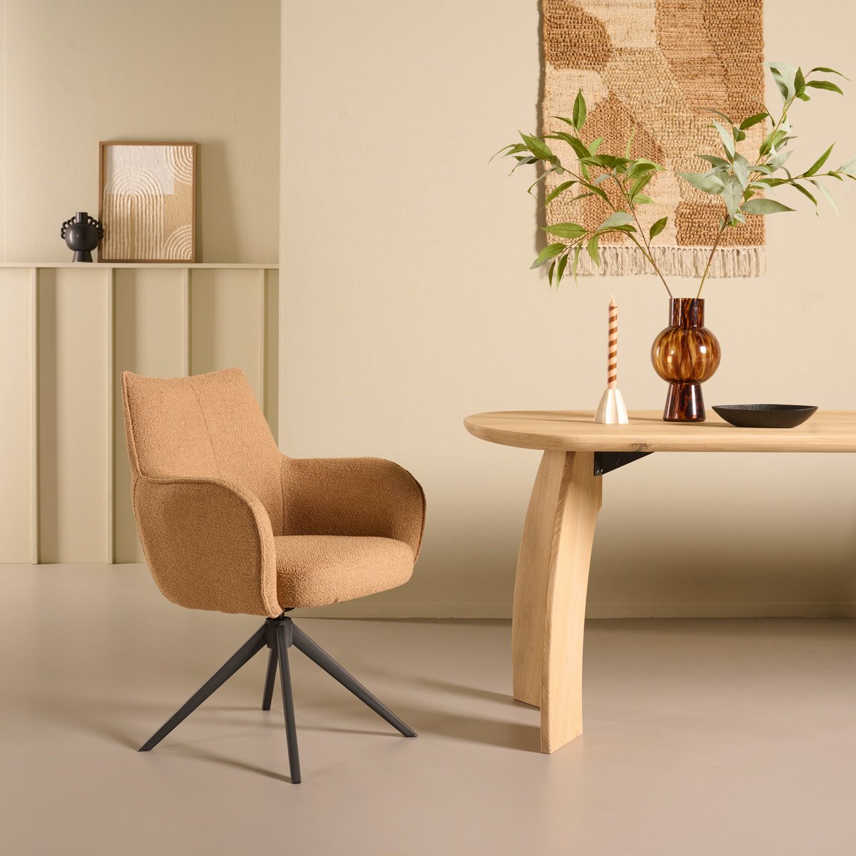 Draaibare Eetkamerstoel Tumba - Boucle / Metaal - Caramel / Zwart - 62x80x66 cm (BxHxD) - 360° - ARS