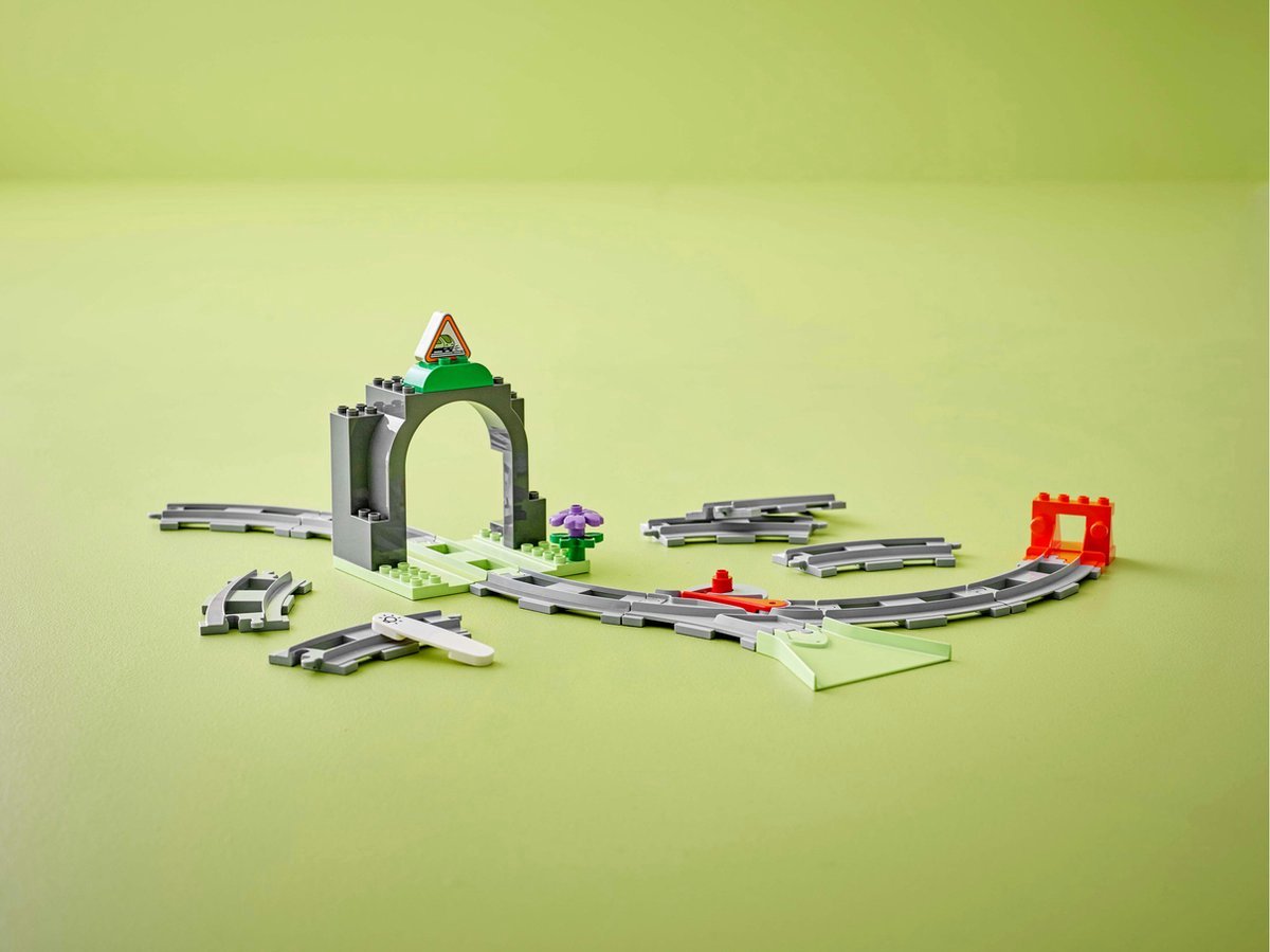 LEGO DUPLO - Stad Treintunnel en rails uitbreidingsset - 10425 — afbeelding 14