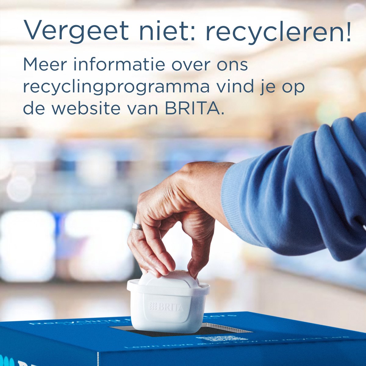 BRITA waterfilterkan Style Essential Blauw (2,4L) incl. 6x MAXTRA PRO Pure Performance - past in de koelkast, met Smart LED Light & klapdeksel, wordt verzonden in een duurzame verpakking — afbeelding 4