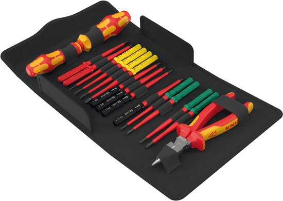 Zwarte gereedschapstas met Wera schroevendraaiers, een tang en extra bits. De gereedschappen hebben rode, gele en groene handgrepen.