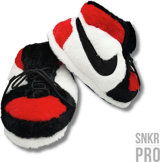Sneaker Sloffen/ Sneaker Pantoffels/ Rood/ Maat 36-43 / One Size/ Jordan Sloffen/ Jordan Pantoffels