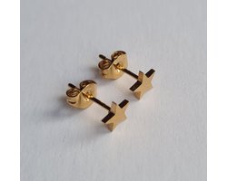Ster - goudkleurig - roestvrijstaal - oorbelknopjes - oorbellen - studs - goud - star earring - Minimalistische oorbelknopjes goudkleurig – Stervorm - Goudkleurige oorbelknopjes met ster – 4 mm – Roestvrij staal – Minimalistische oorbellen – Unisex -