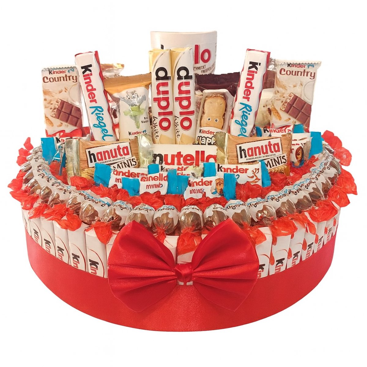 Ronde Luxe Snoeptaart met Kinder Chocolade, Hanuta & Nutella – cadeaufolie en linten