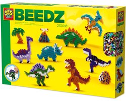 SES Creative - Beedz - Dino Wereld - 2100 Strijkkralen met Grondplaten en Strijkvellen - Vanaf 5 Jaar