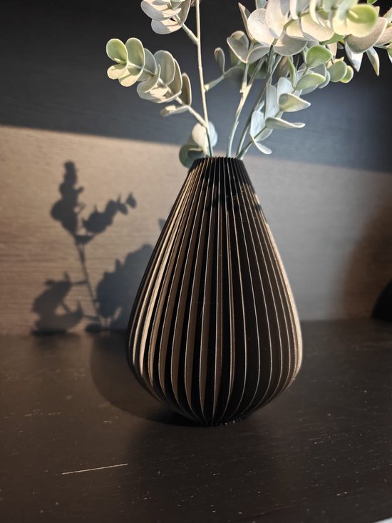 3D-geprinte Design Vaas Zwart – 17 cm Hoog – Moderne Duurzame Vaas voor Droogbloemen- moderne vaas – Vaas - Zwarte Vaas - Decoratieve Vaas -Handgemaakt Interieuraccessoire van Biologisch PLA