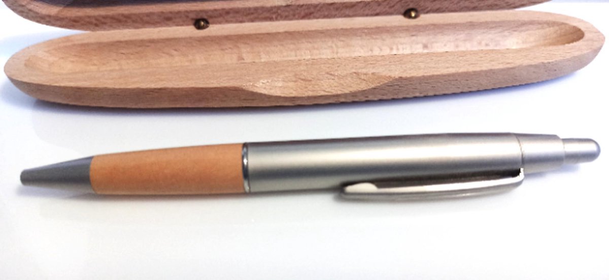 Elegante balpen met voetjes en pad voor touch-schermen – pak 10 stuks Elegante balpen met voetjes en pad voor touch-schermen – pak 10 stuks