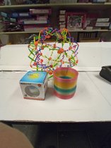 set van 3 : 1 maal grow ball, 3d ball  plus 1 maal traploper 10 cm op 10 cm plus 1 maal puzzel ball