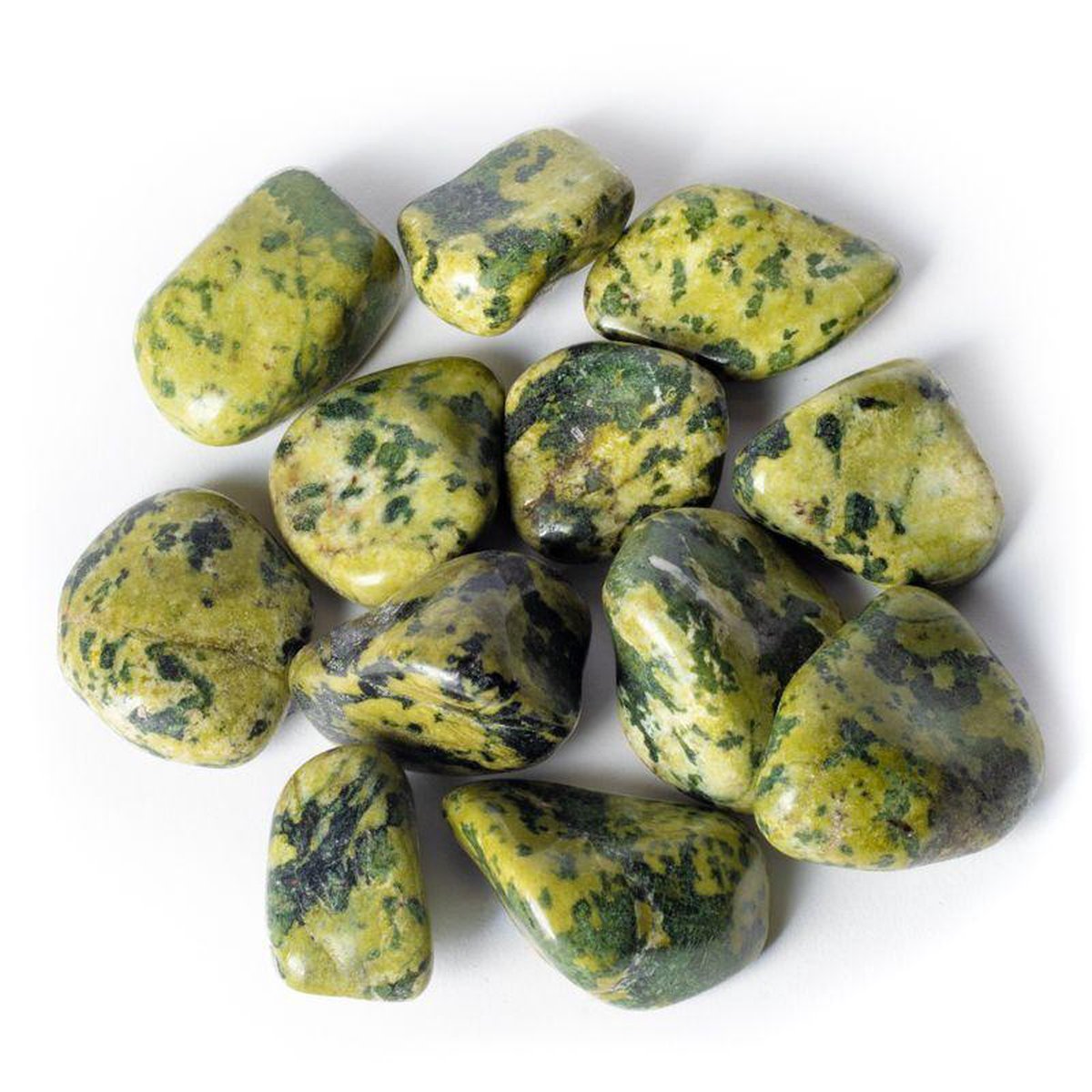 Nefriet Jade trommelsteen, edelsteen ±3x4cm knuffelsteen in linnen zakje. Gratis verzending!