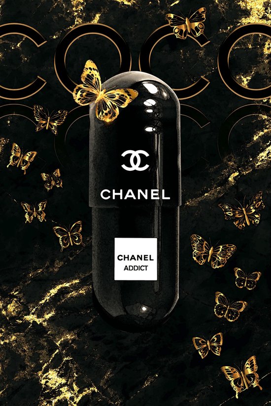 Chanel Addict- Kristal Helder Galerie kwaliteit Plexiglas 5mm. - Blind Aluminium Ophangframe - Luxe wanddecoratie - Fotokunst - professioneel verpakt en gratis bezorgd