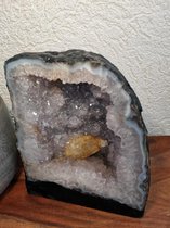 XoXo's - Amethist geode met stukje calciet - 4 kilo - edelsteen - geode