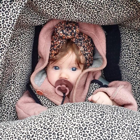 Ukje Voetenzak Autostoel en Kinderwagen - Universeel Getest voor de Bekende Merken - Superzacht Katoen voor je Baby - Perfecte Pasvorm en Afwerking - Voor Zomer en Winter - Zwart Wafelstof - Luipaard van Merkloos — afbeelding 5